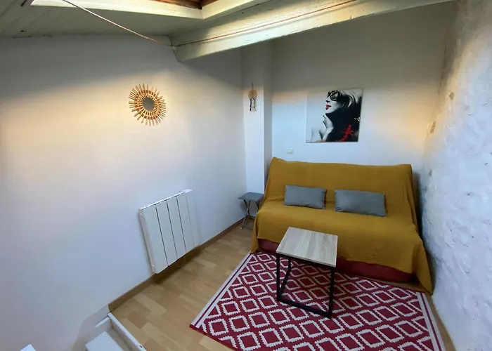 Maison De Village Atypique